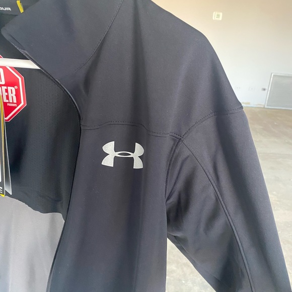 Under Armour WINDBREAKER - Picture 3 of 4
